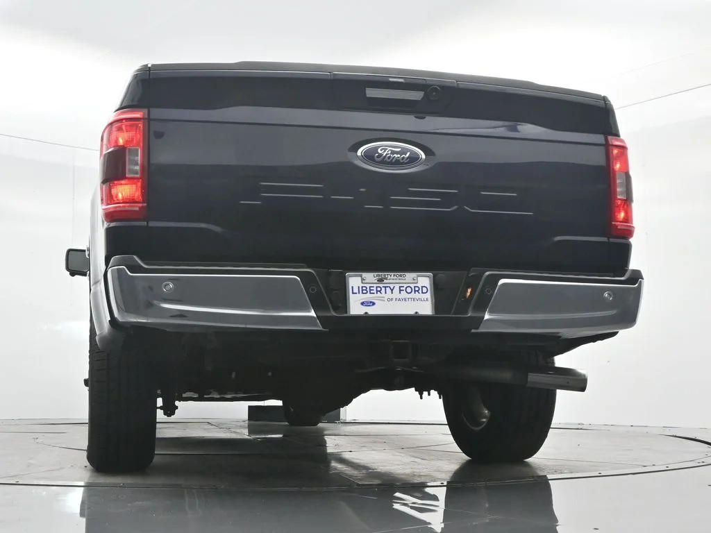 Certified Used 2022 Blue Metallic Ford XLT image 37