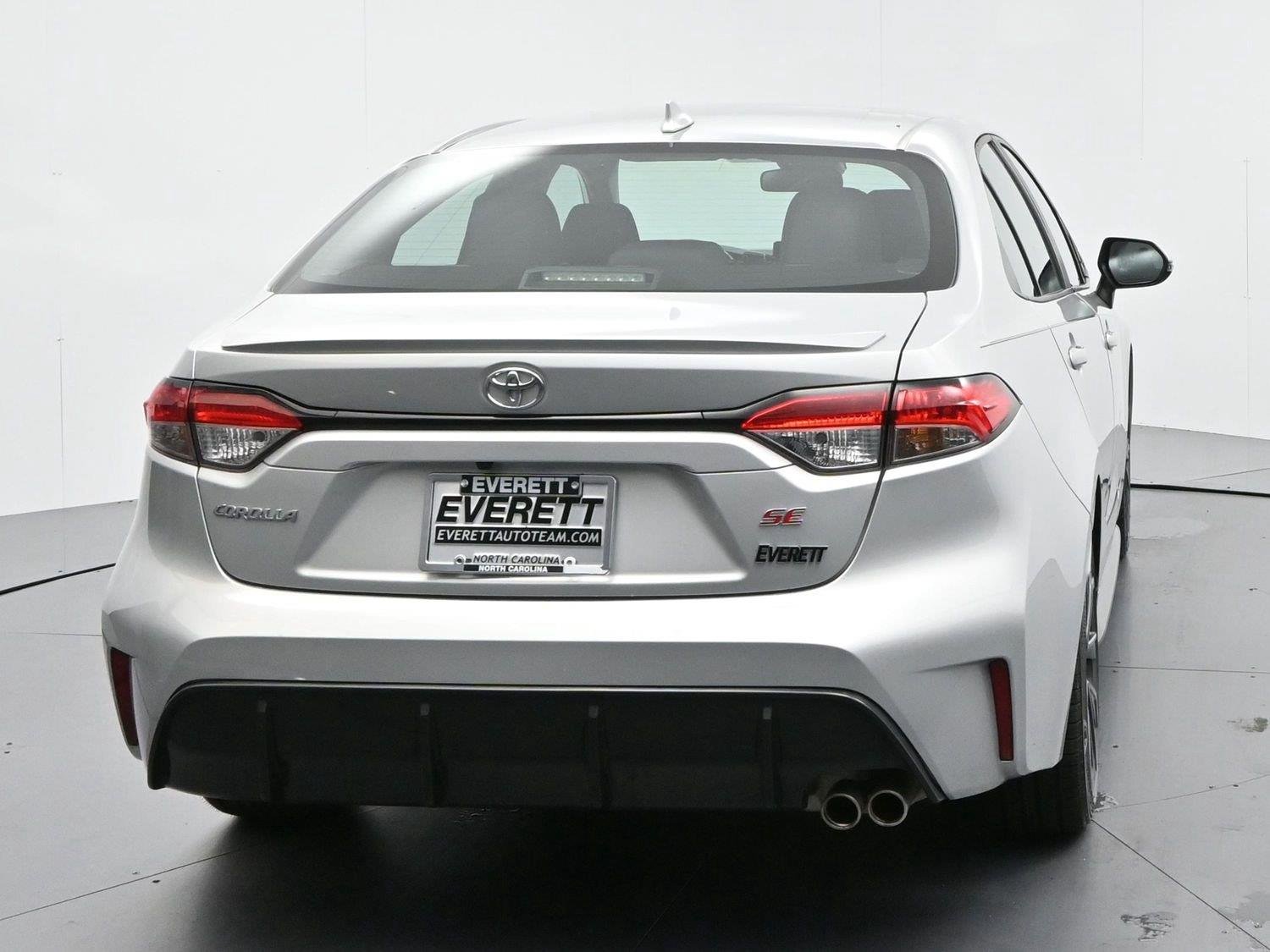 Used 2023 Silver Toyota SE image 6