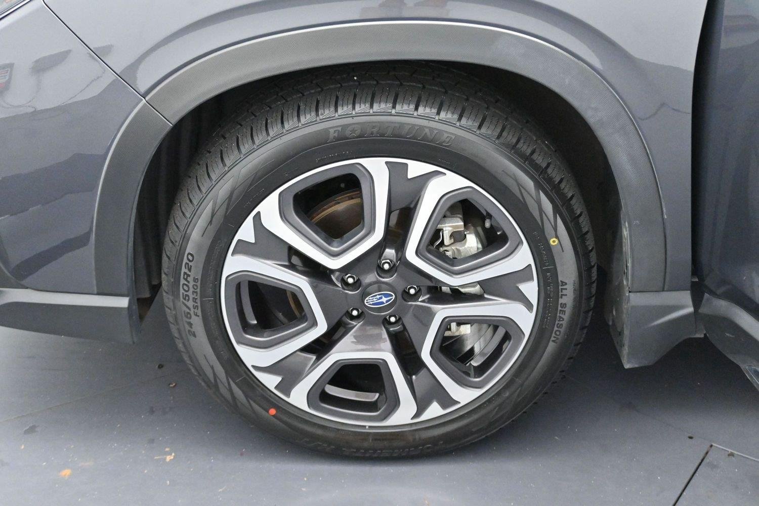 Used 2023 Magnetite Gray Metallic Subaru Limited image 34