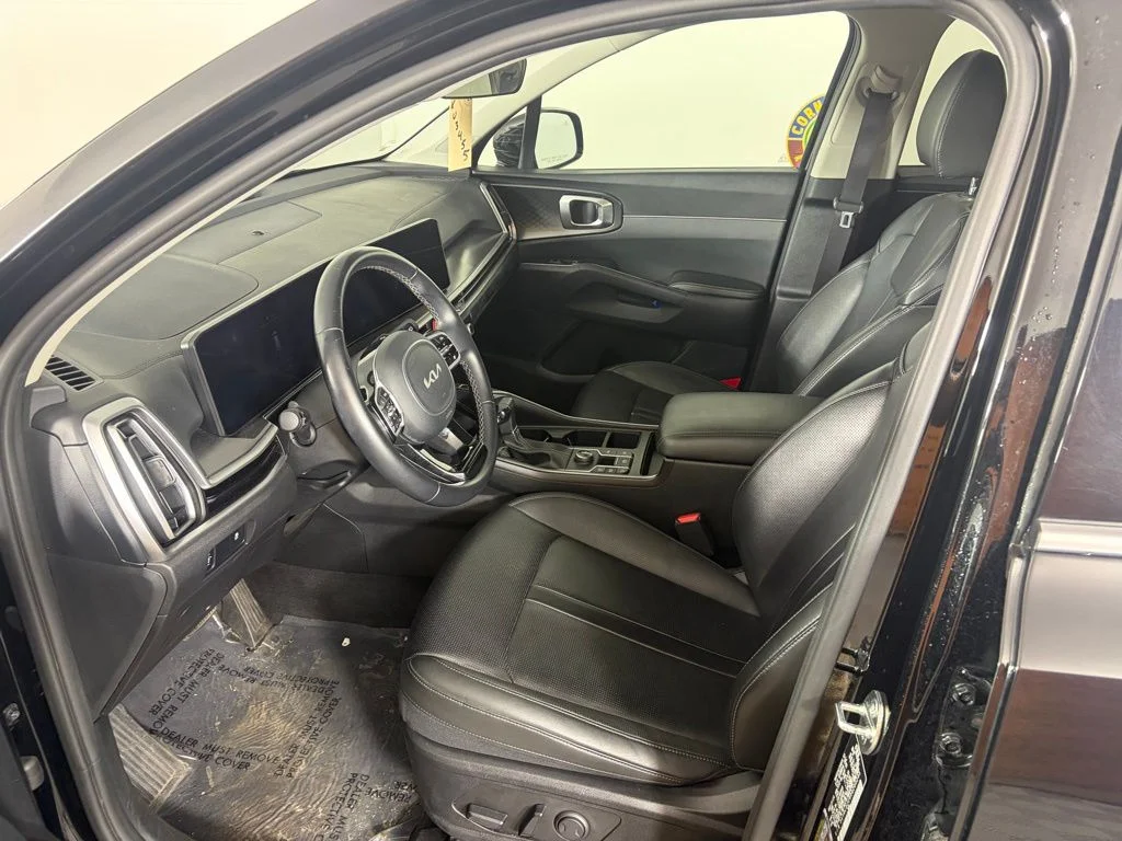 Used 2024 Black Kia S image 12