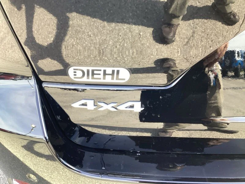 New 2027 High Gloss Black Jeep Laredo X image 12