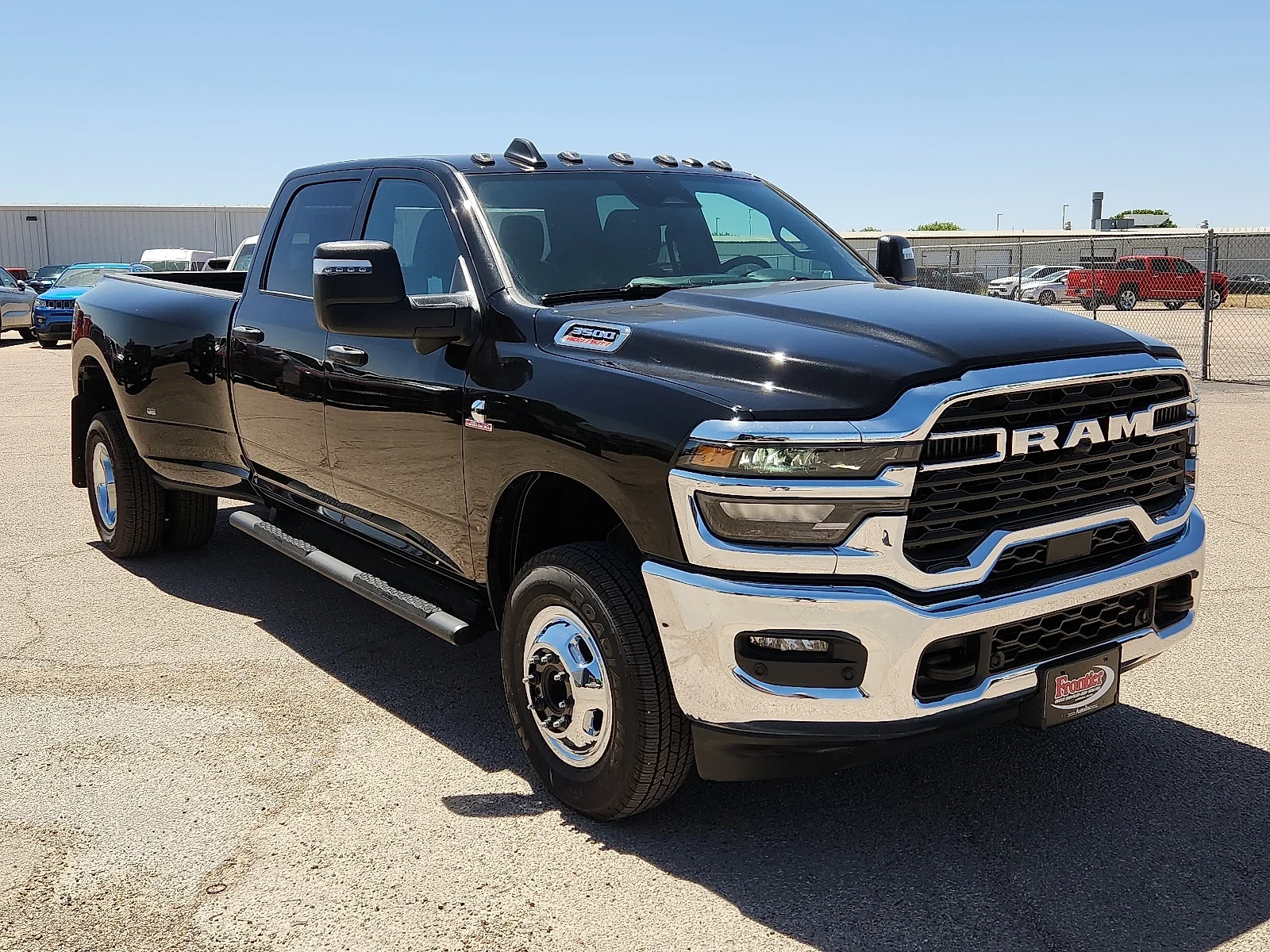 New 2026 Diamond Black Crystal Pearl-Coat  Paint Ram TRADESMAN CREW CAB 4X4 8