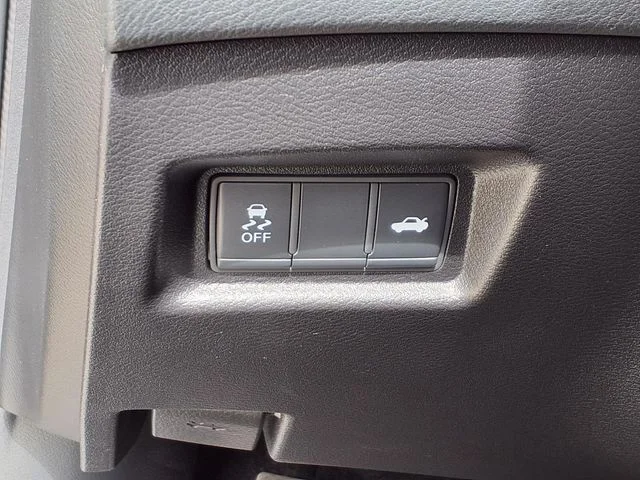 Used 2023 Black INFINITI SENSORY image 15