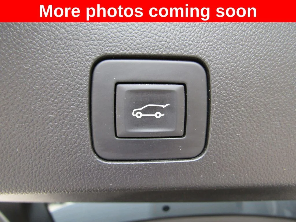 Used 2023 Moonstone Gray Metallic Buick Select image 16