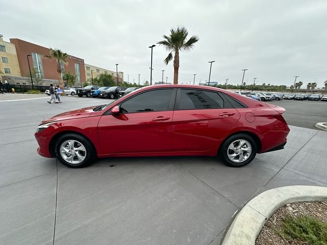 Certified Used 2022 Scarlet Red Pearl Hyundai SE image 4