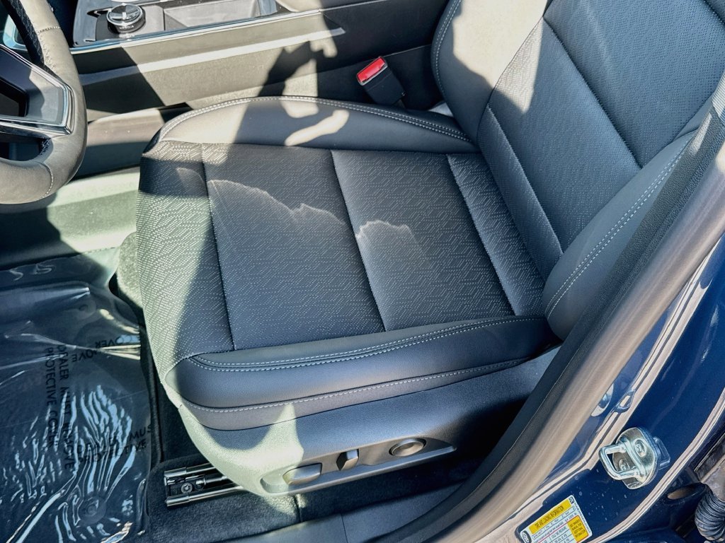 2027 Chevrolet Equinox LT - Photo 20