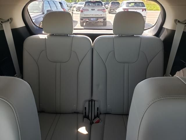 Used 2023 Gray Kia SX image 13