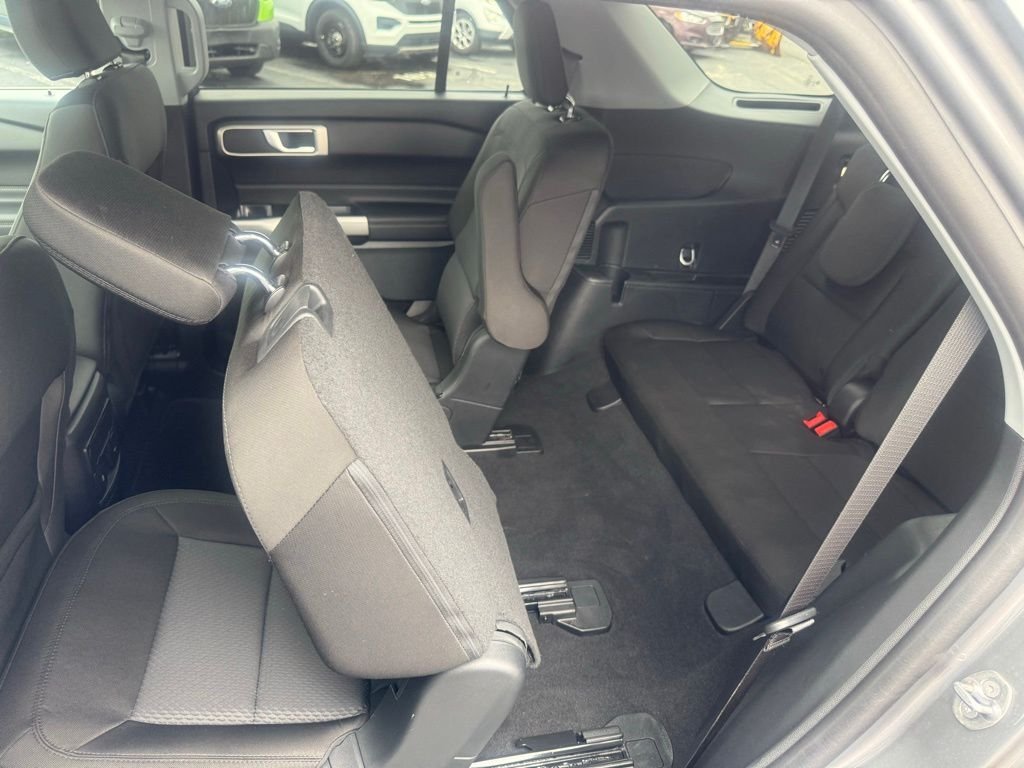 Used 2024 Gray Ford XLT image 33
