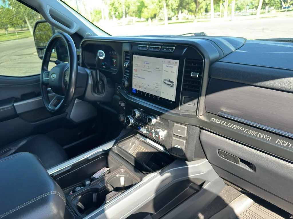 Used 2023 Agate Black Metallic Ford LARIAT image 12