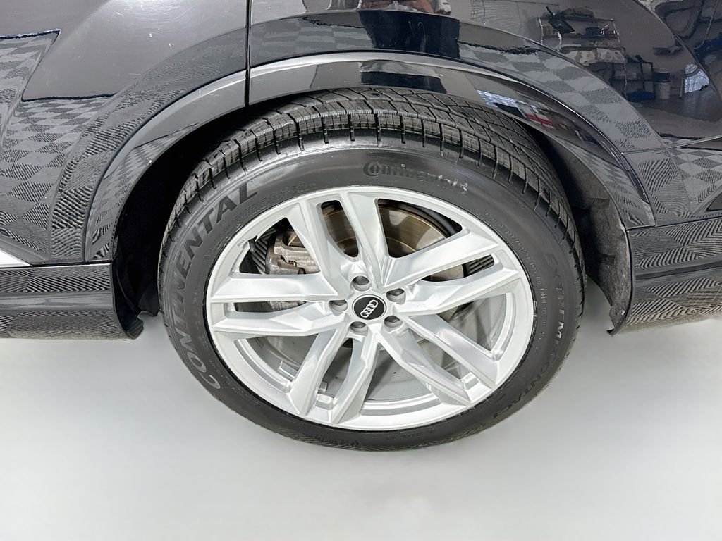Used 2017 Black Audi 3.0T Prestige image 30