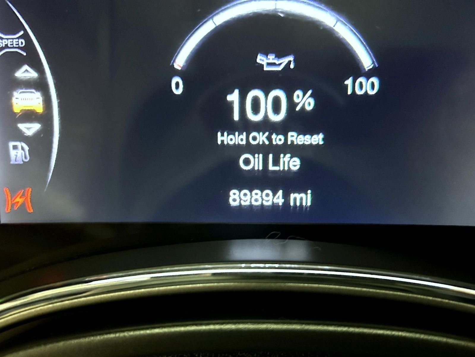 Used 2019 Gray Jeep Altitude image 11