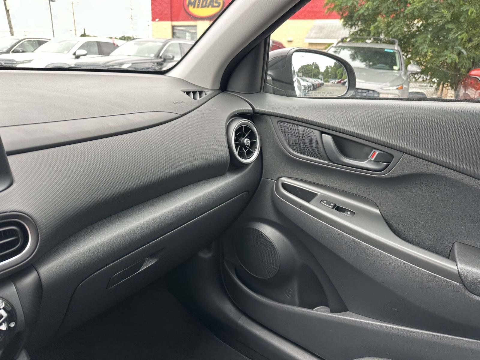 2023 Hyundai Kona SEL - Photo 30