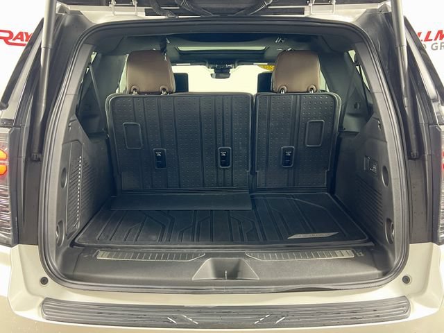 2025 Chevrolet Suburban High Country - Photo 29
