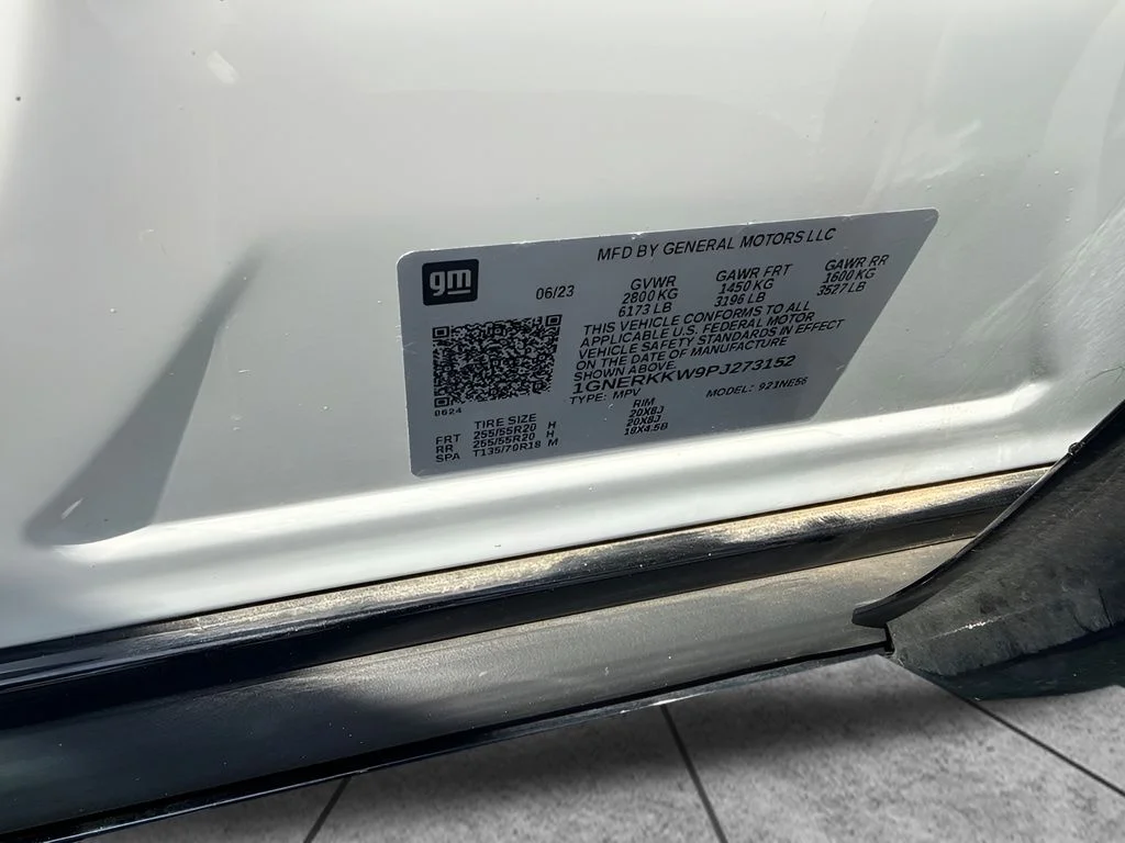 Used 2023 White Chevrolet Premier image 24