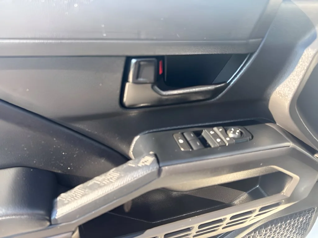 Used 2025 White Toyota SR image 23
