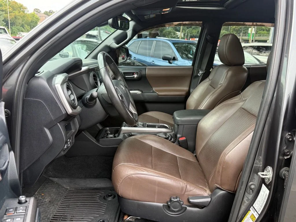 Used 2018 Magnetic Gray Metallic Toyota Limited image 20