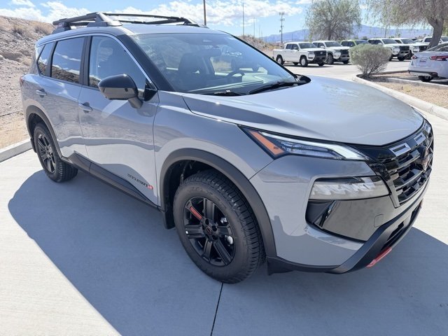 2026 Nissan Rogue SV photo 3