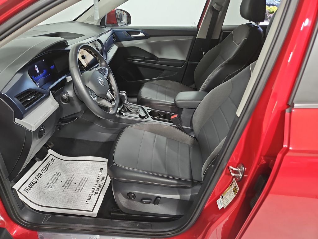 Used 2023  Volkswagen 1.5T SE image 8