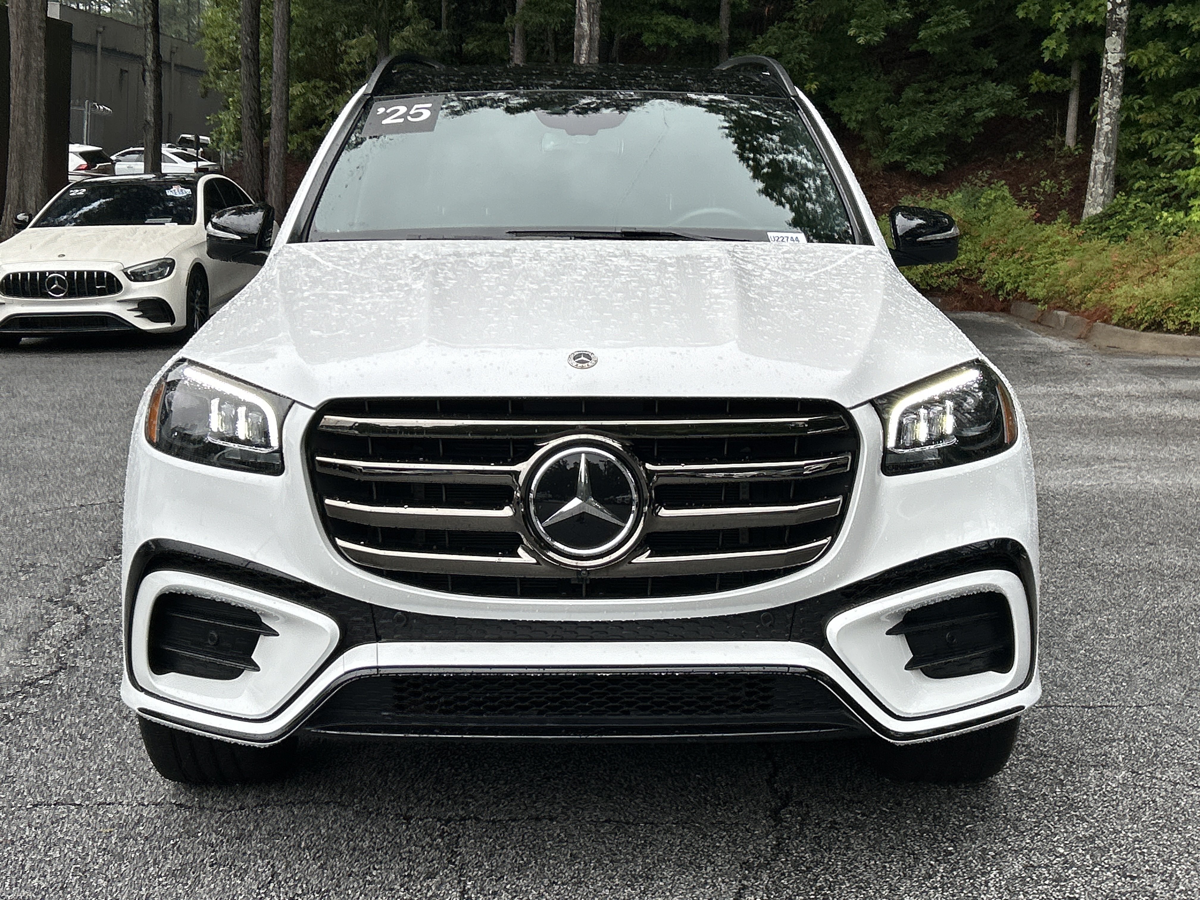Certified Used 2025 MANUFAKTUR Moonlight White Metallic Mercedes-Benz GLS 450 4MATIC® SUV image 3