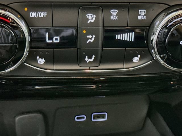 New 2026 Summit White Chevrolet ACTIV image 21