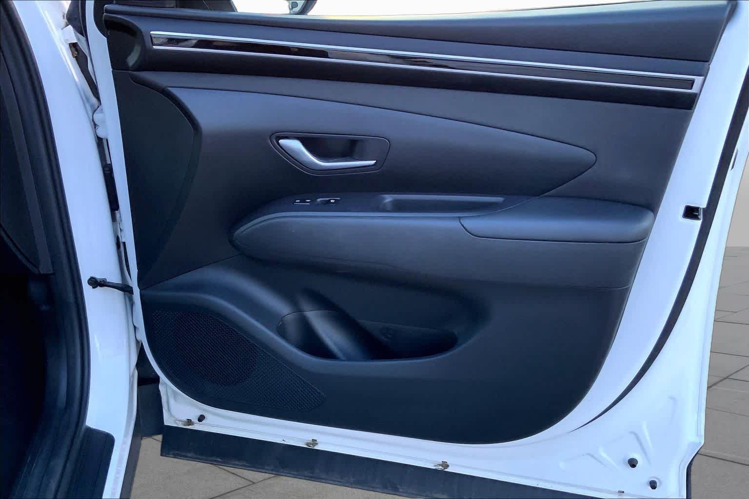 Used 2023 Serenity White Pearl Hyundai SEL image 39