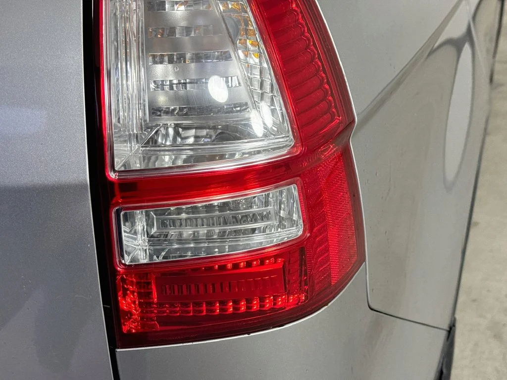 Used 2007 Silver Honda EX-L image 30