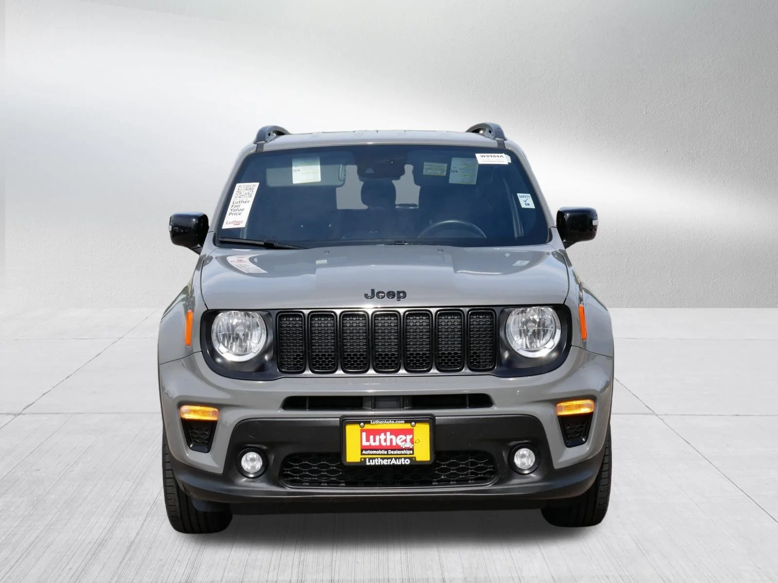 Used 2022 Sting-Gray Clearcoat Jeep Altitude image 2