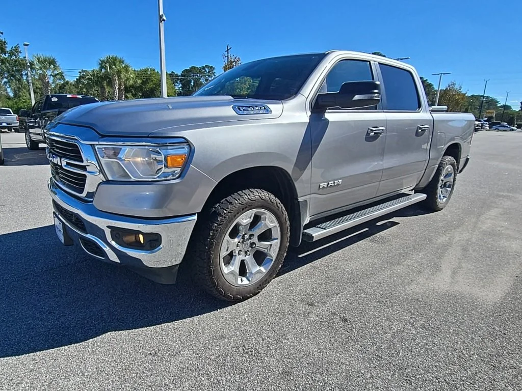 Used 2019 Billet Silver Metallic Clearcoat Ram Big Horn/Lone Star image 3