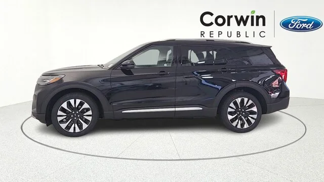 New 2026 Agate Black Metallic Ford Platinum™ image 30