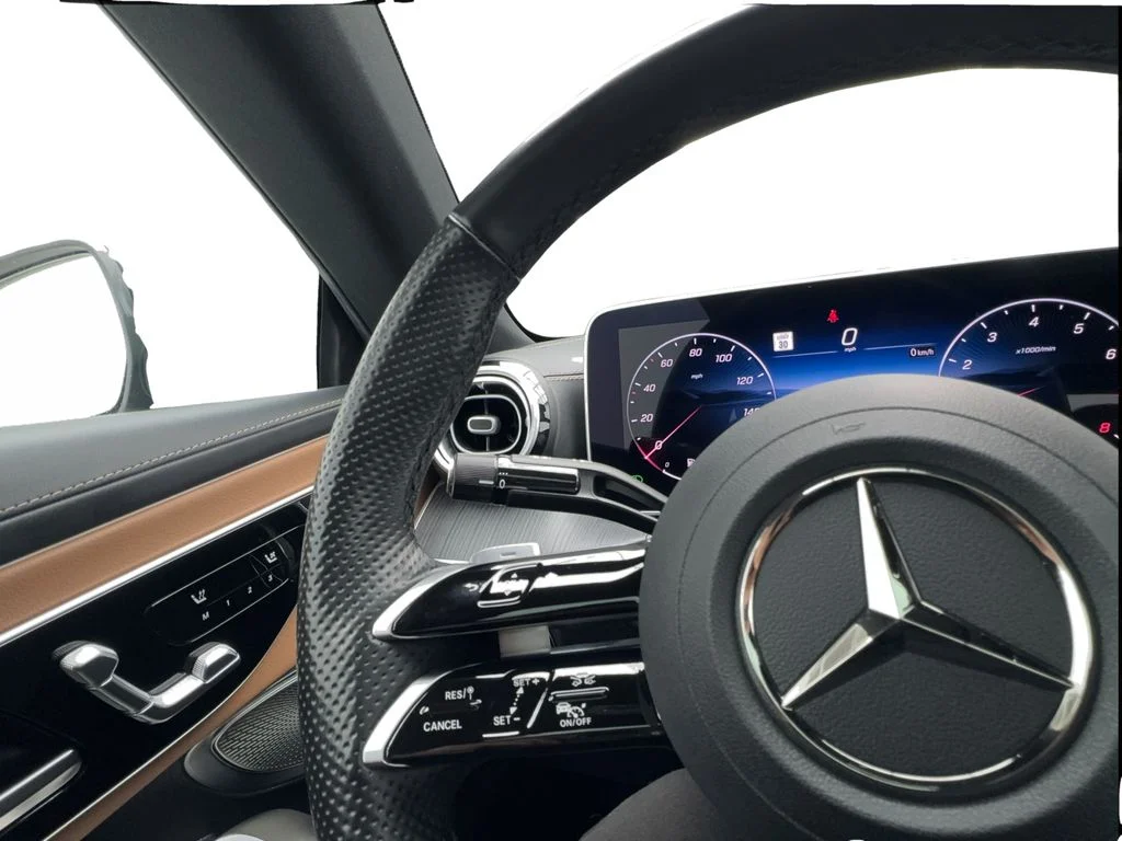 Used 2025 White Mercedes-Benz CLE 300 image 39