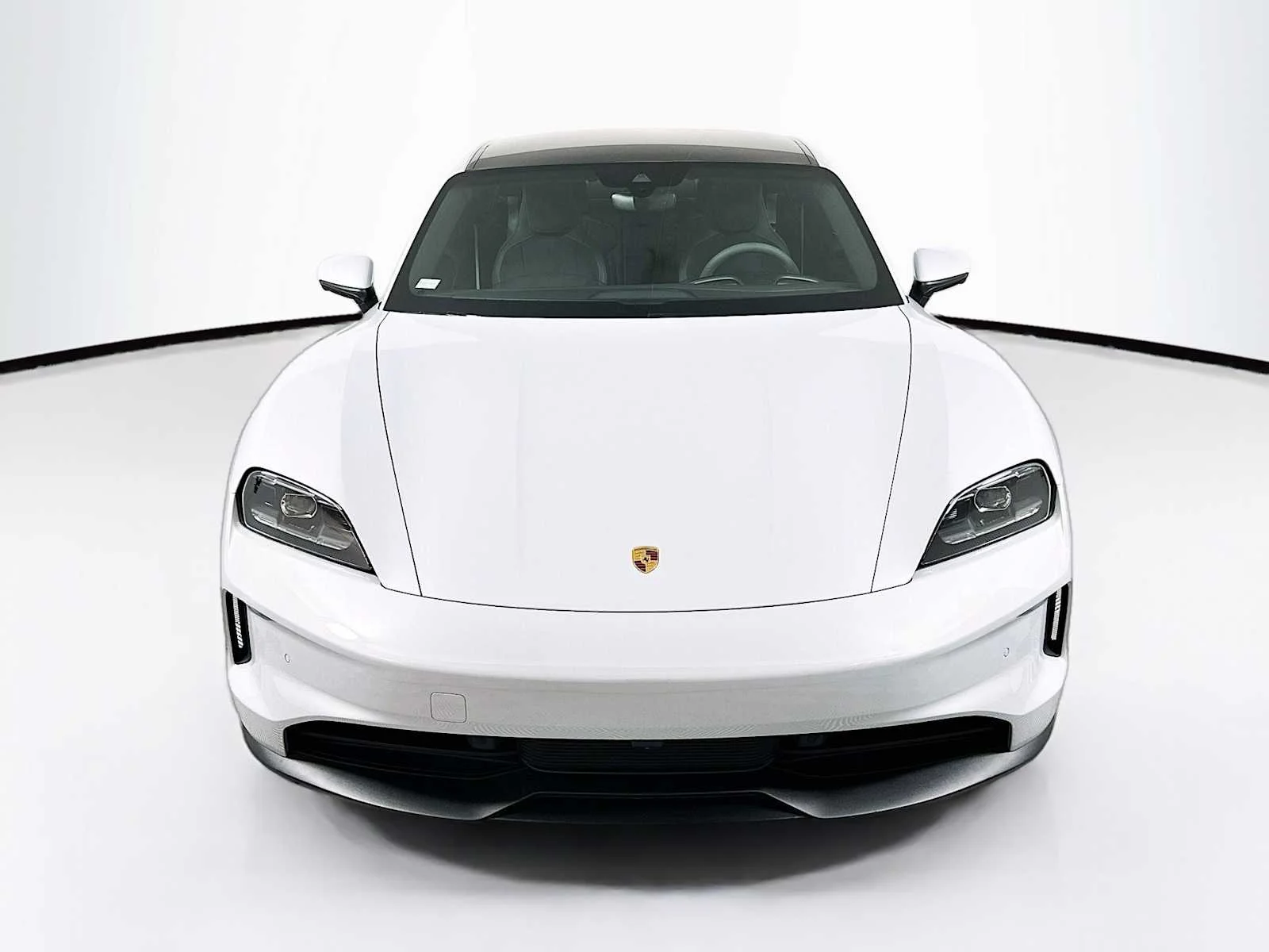 2025 Porsche Taycan Base - Photo 6