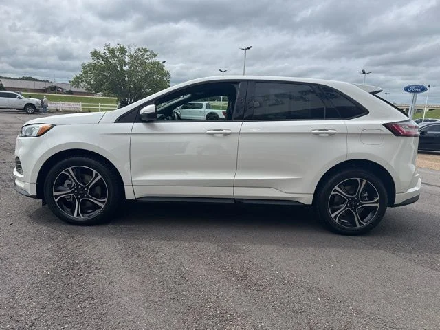 Used 2022 White Metallic Ford ST image 5