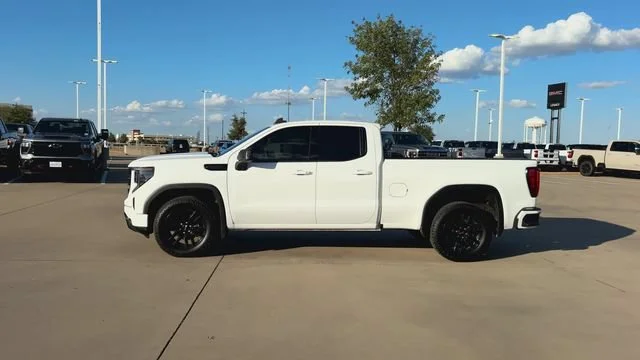 Used 2023 SUMMIT WHITE GMC Elevation image 5