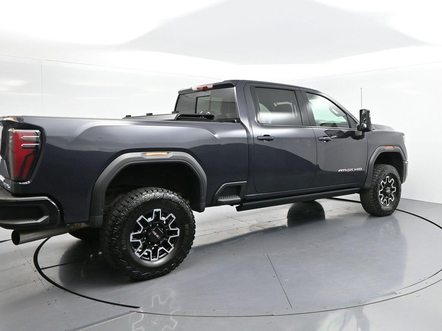 Used 2026 Titanium Rush Metallic GMC AT4X image 7