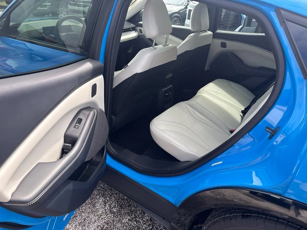 Used 2023 Blue Ford Premium image 10