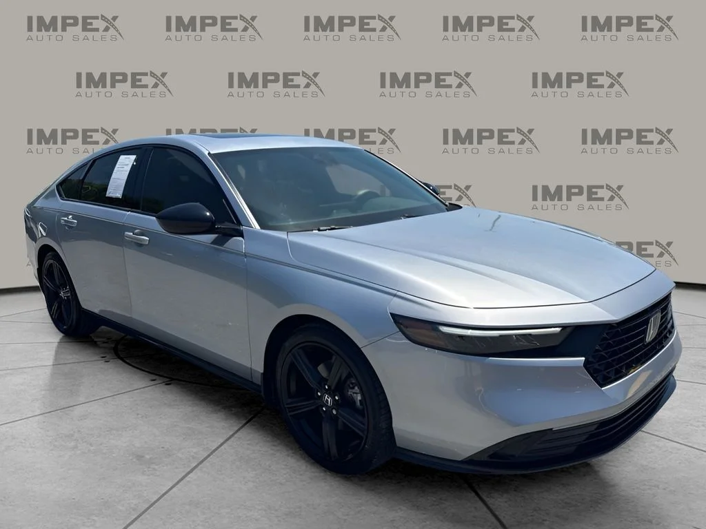 Used 2025 Silver Honda Sport-L image 7