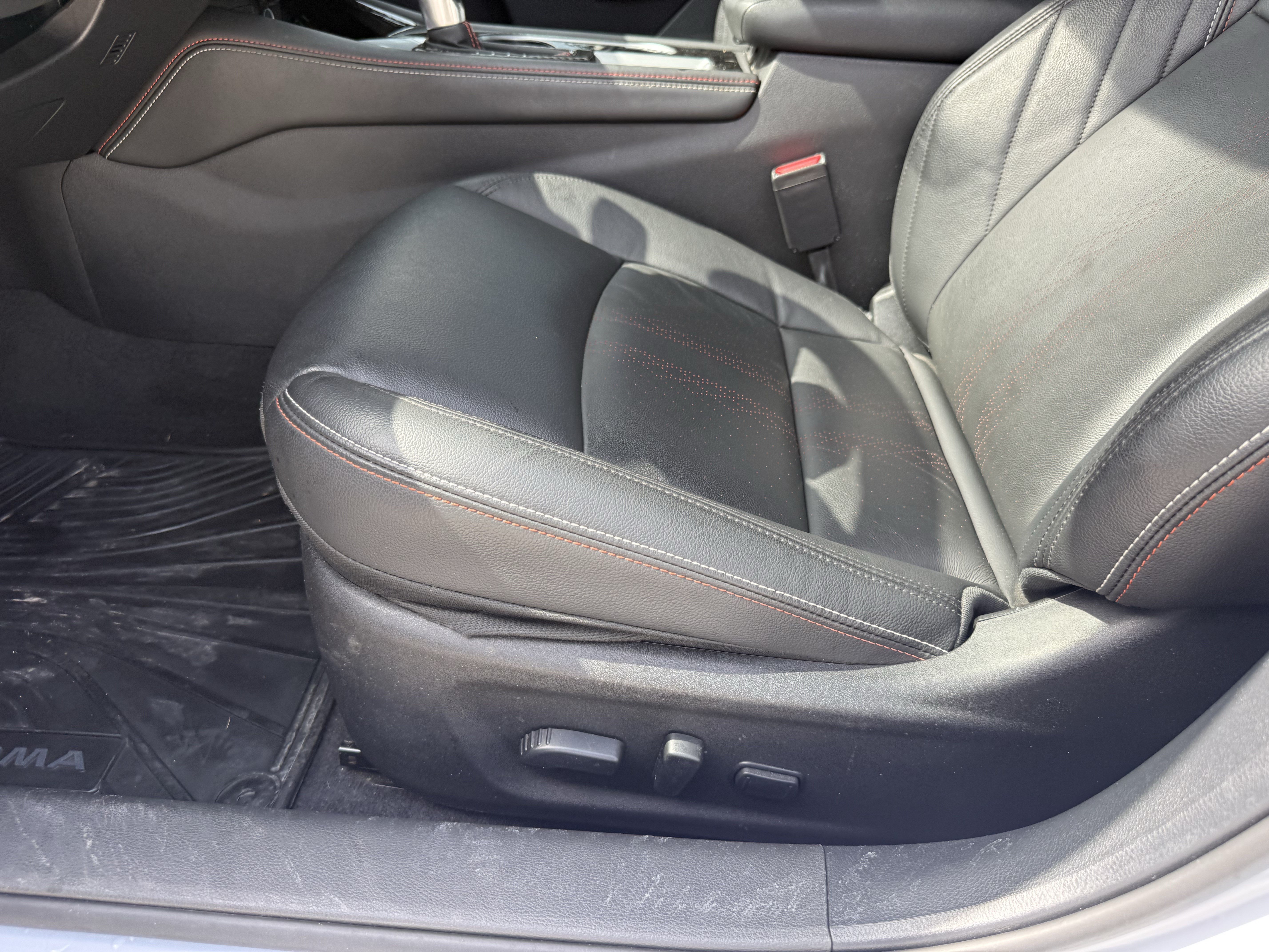 Used 2024 Gray Sky Pearl Nissan 2.5 SR image 29