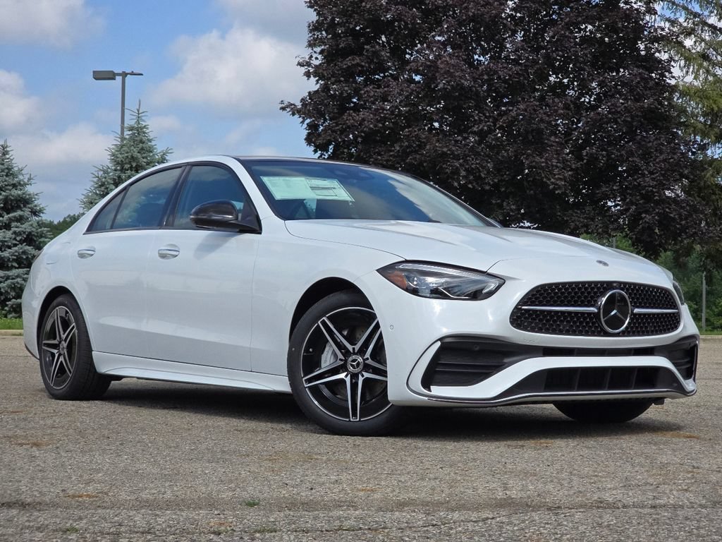 New 2026 MANUFAKTUR Moonlight White Metallic Mercedes-Benz C 300 image 39