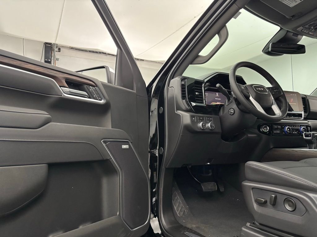 New 2026 Onyx Black GMC SLT image 16