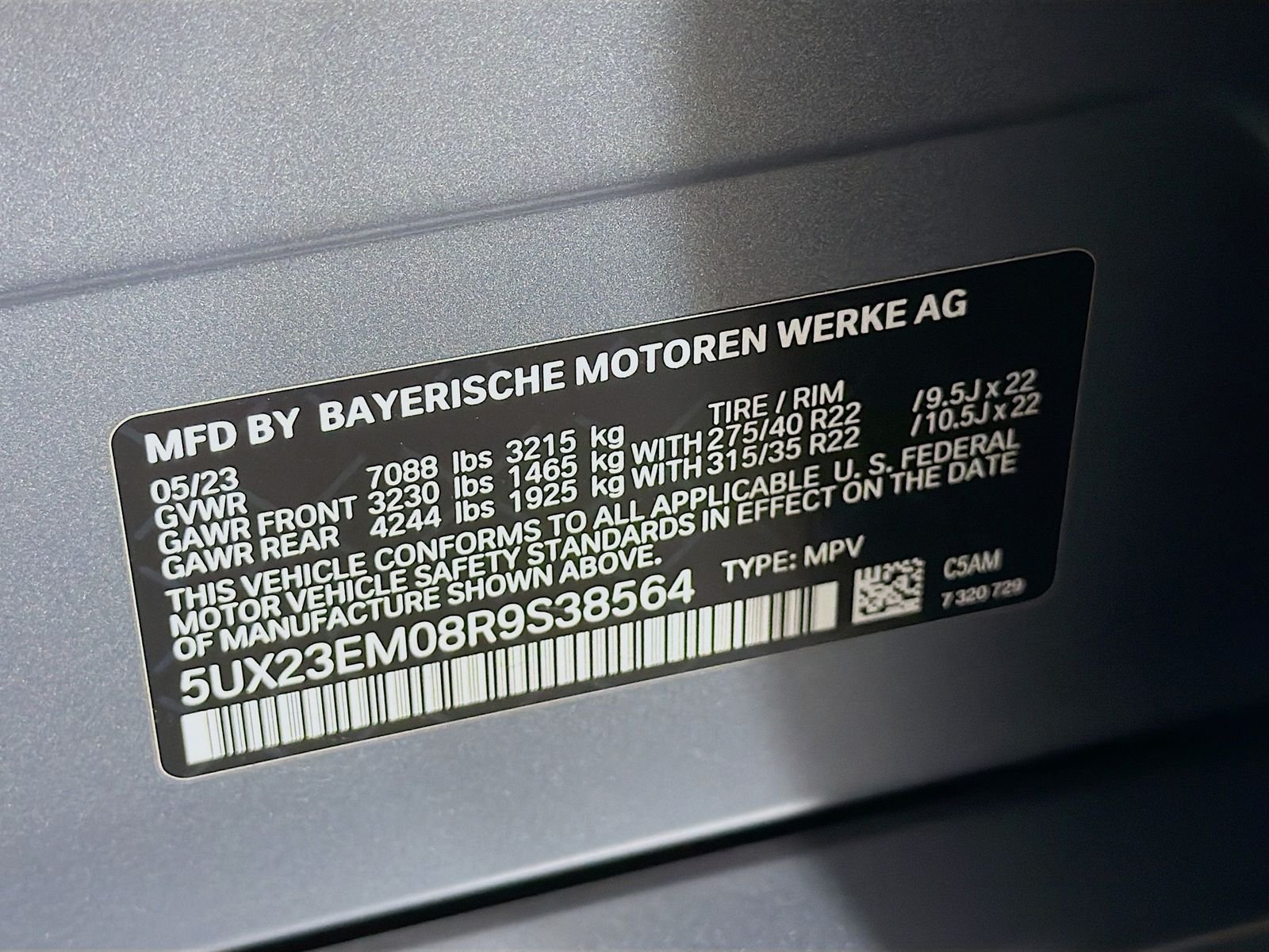 Certified Used 2024 Frozen Pure Grey Metallic BMW xDrive40i image 35