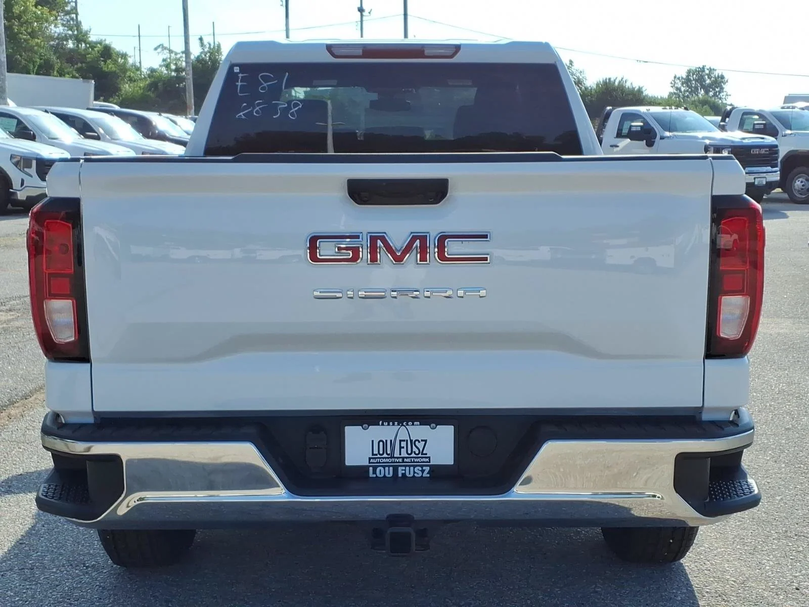 New 2026 Summit White GMC Pro image 18
