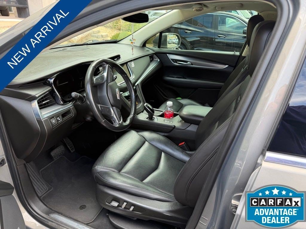 Used 2018 BRONZE DUNE METALLIC Cadillac Luxury AWD image 5