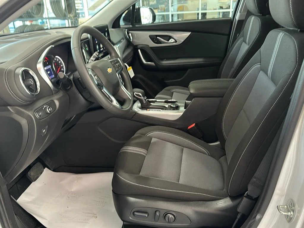2025 Chevrolet Blazer 2LT - Photo 6
