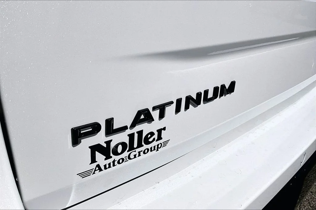 New 2026 White Ford MAX Platinum® image 10