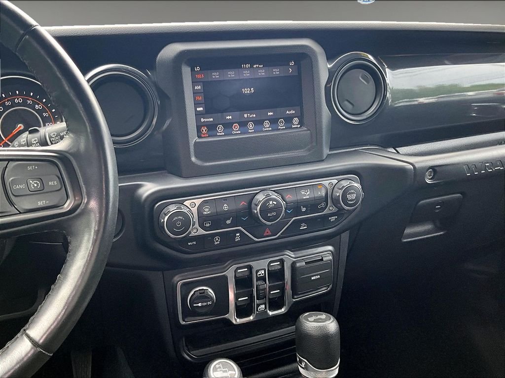 Used 2022 Black Jeep Unlimited Sport Altitude image 18