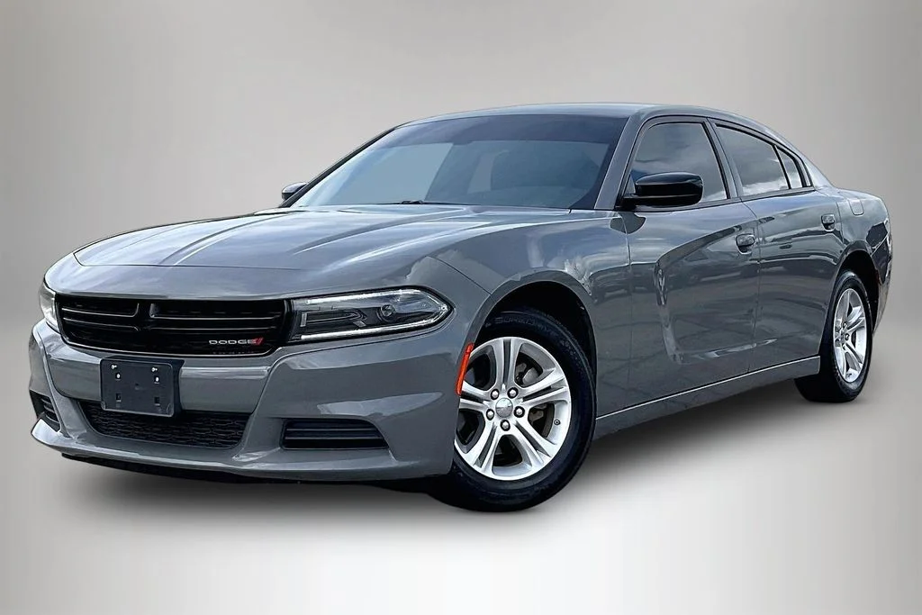 Certified Used 2023 Gray Dodge SXT image 2