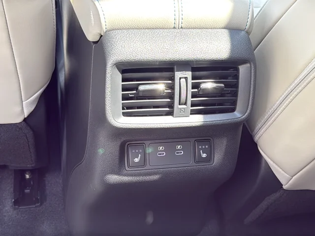 New 2026 Everest White Pearl TriCoat Nissan Platinum image 16