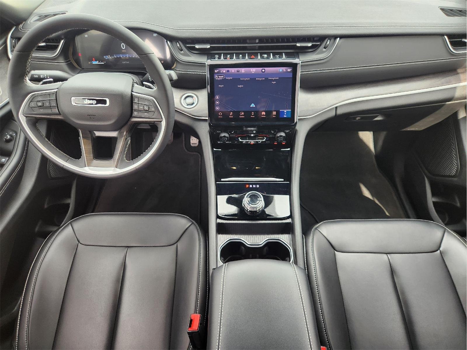 2025 Jeep Grand Cherokee L photo 27 of 35