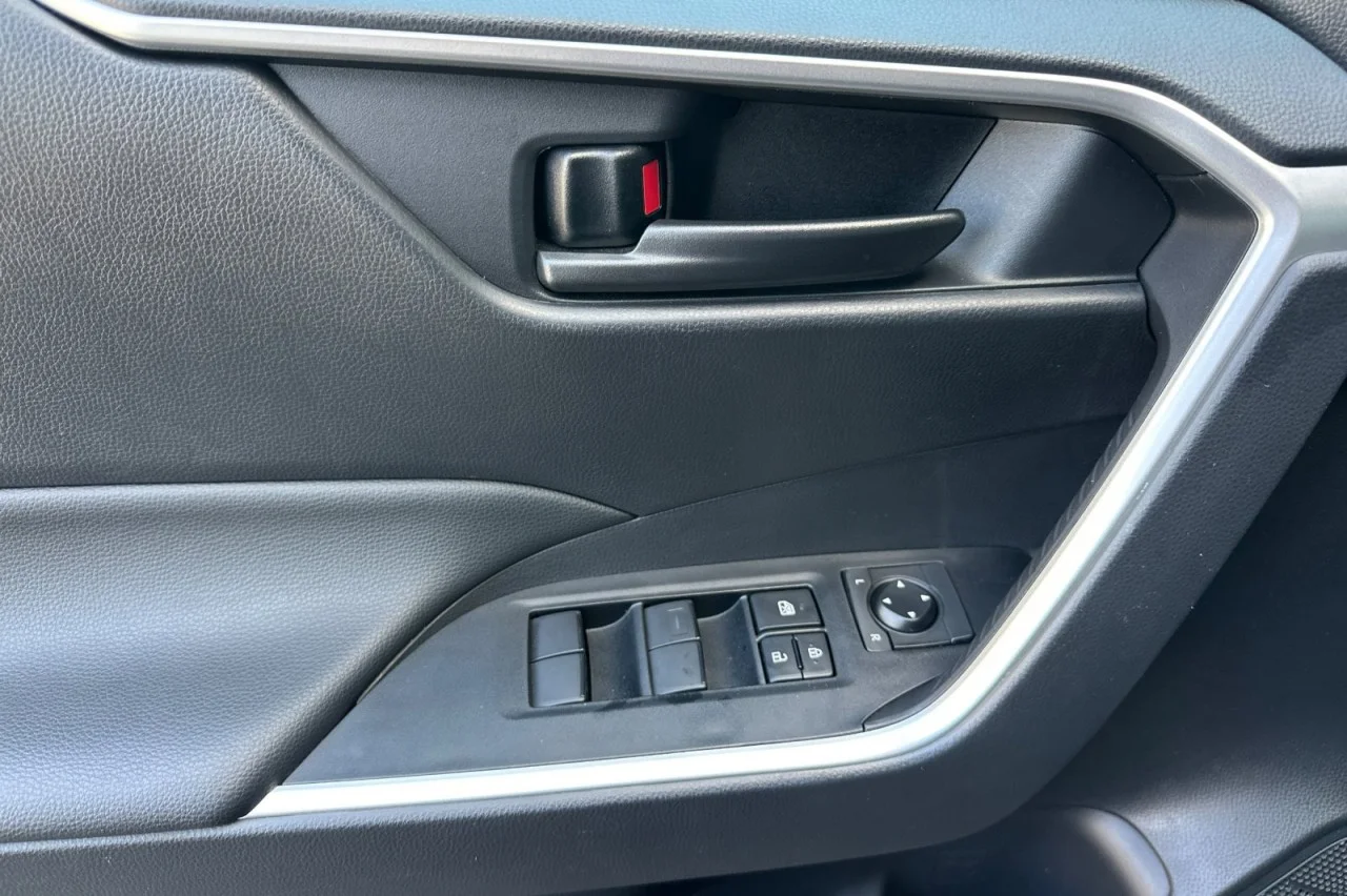 Used 2024 MAGNETIC GREY METALL Toyota LE image 10