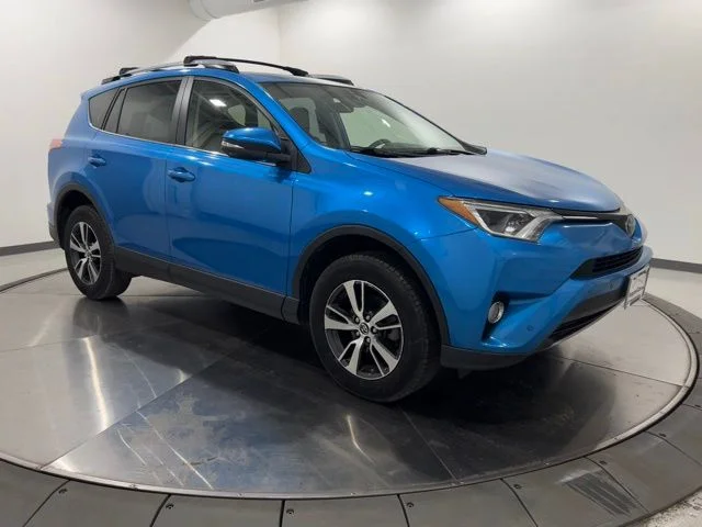 Used 2018 Blue Toyota XLE image 7